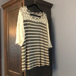 3X short sleeved top